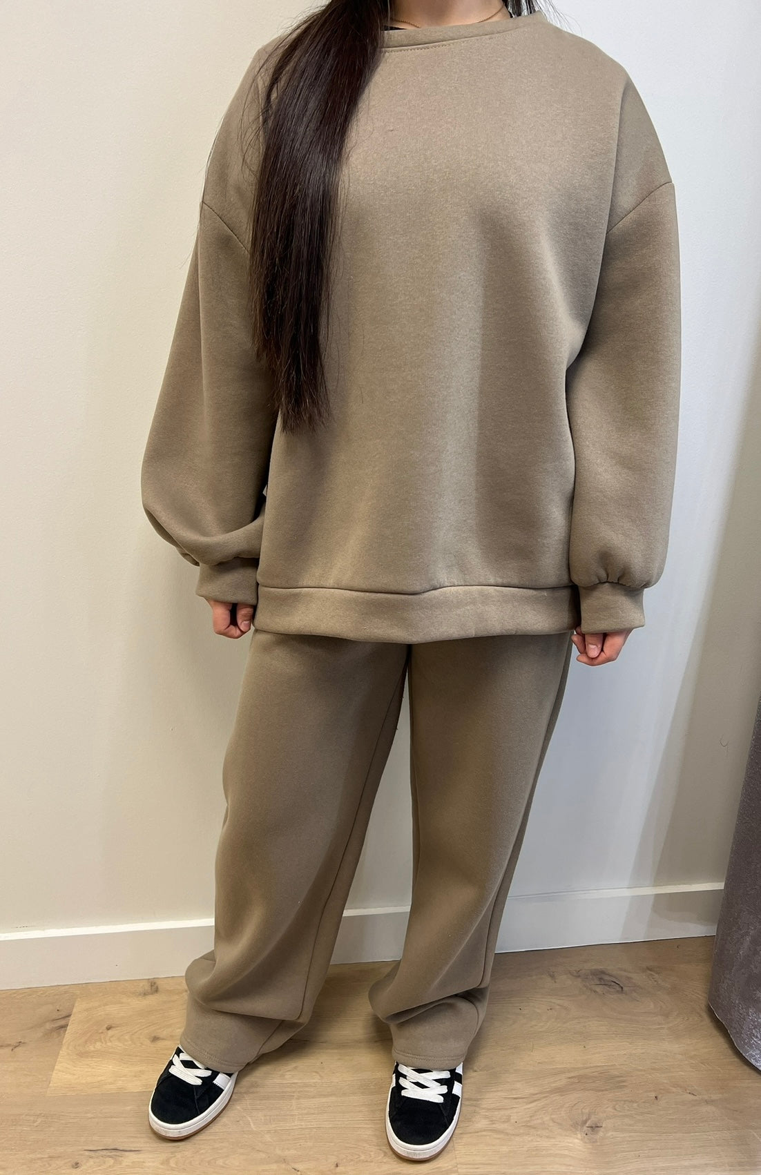 Ensemble jogging oversize taupe