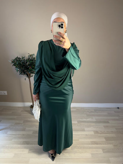 Robe longue en satin à voile sur l’épaule | Verte