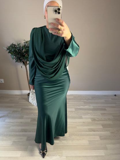 Robe longue en satin à voile sur l’épaule | Verte